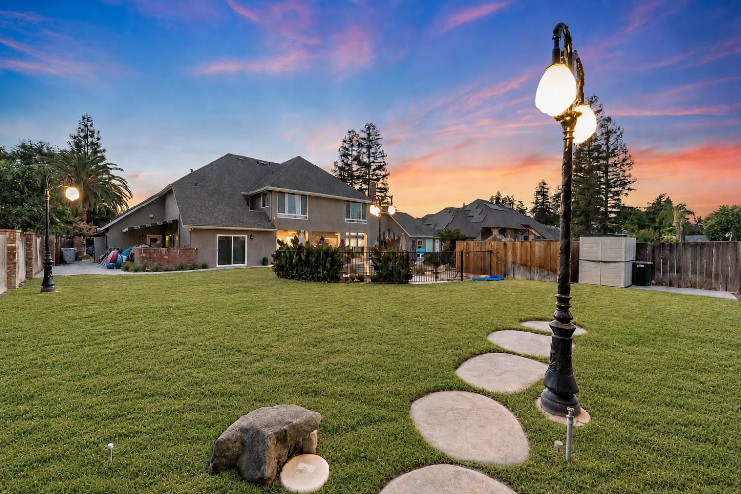 6054 N Woodson Ave, Fresno, CA 93711