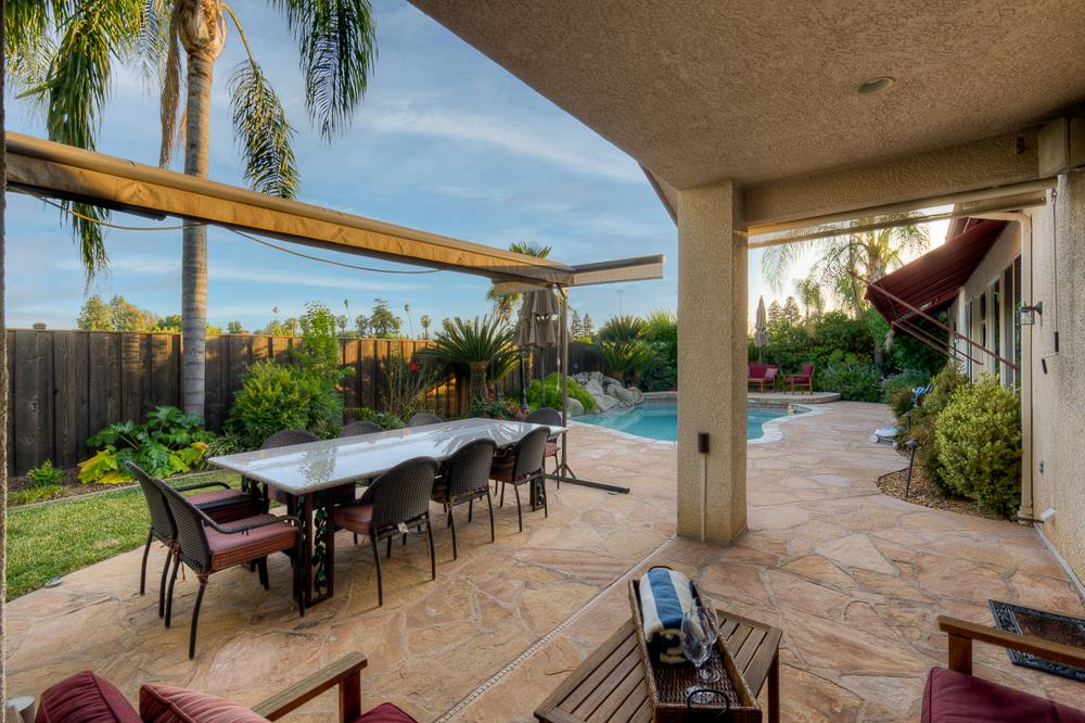 172 Omaha Ave, Clovis, CA 93619