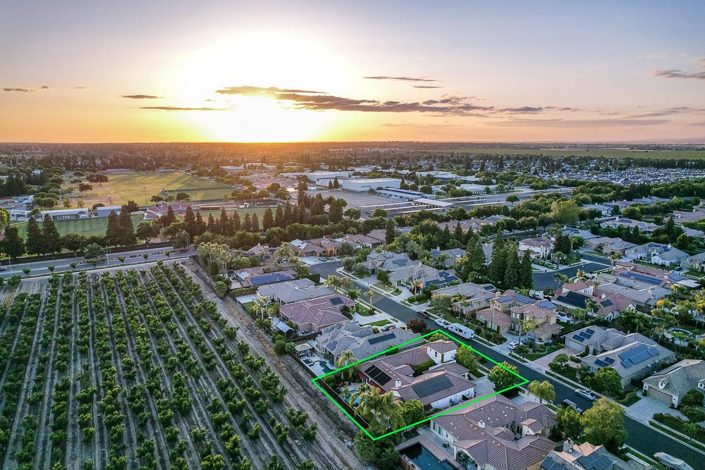 172 Omaha Ave, Clovis, CA 93619
