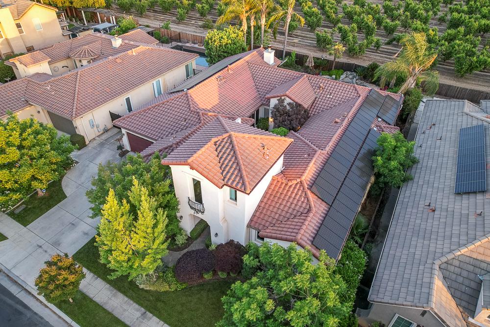 172 Omaha Ave, Clovis, CA 93619