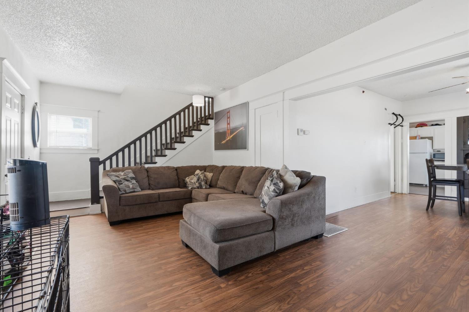17481 Idaho Ave, Lemoore, CA 93245