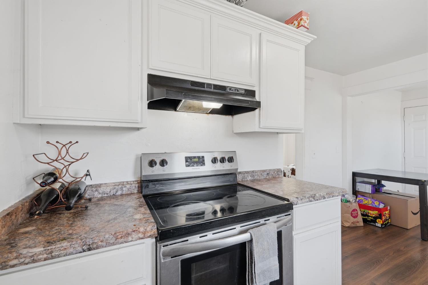 17481 Idaho Ave, Lemoore, CA 93245