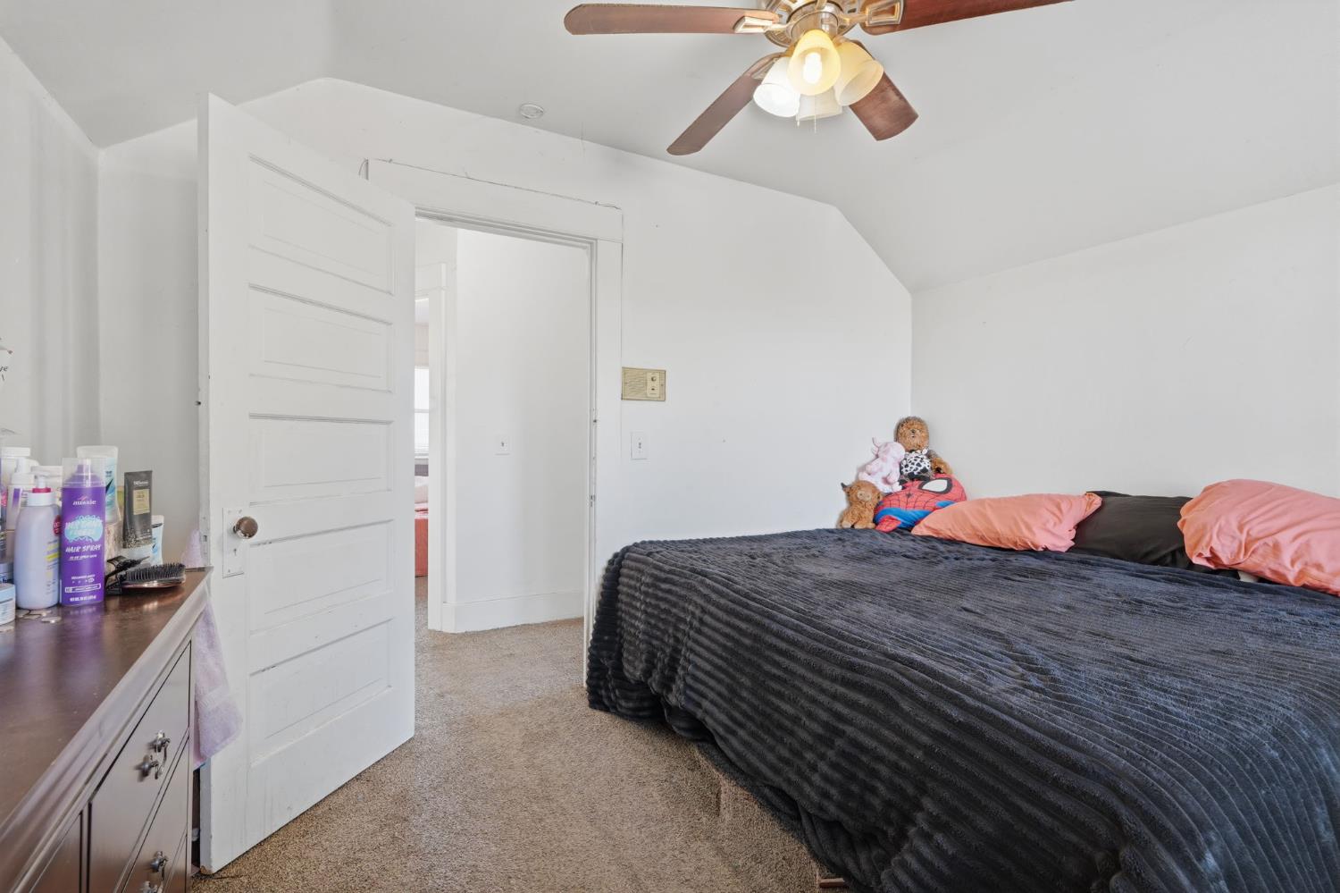 17481 Idaho Ave, Lemoore, CA 93245