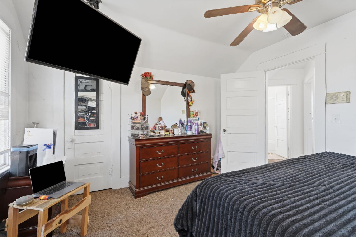 17481 Idaho Ave, Lemoore, CA 93245
