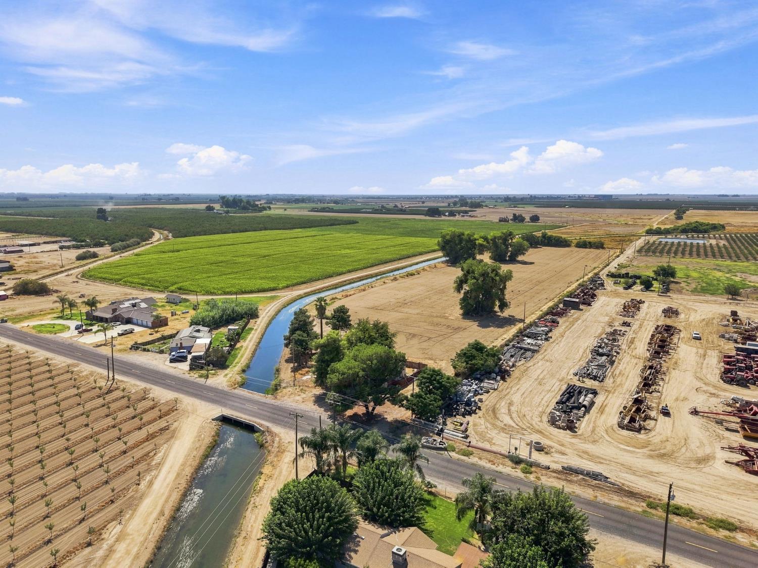 17481 Idaho Ave, Lemoore, CA 93245