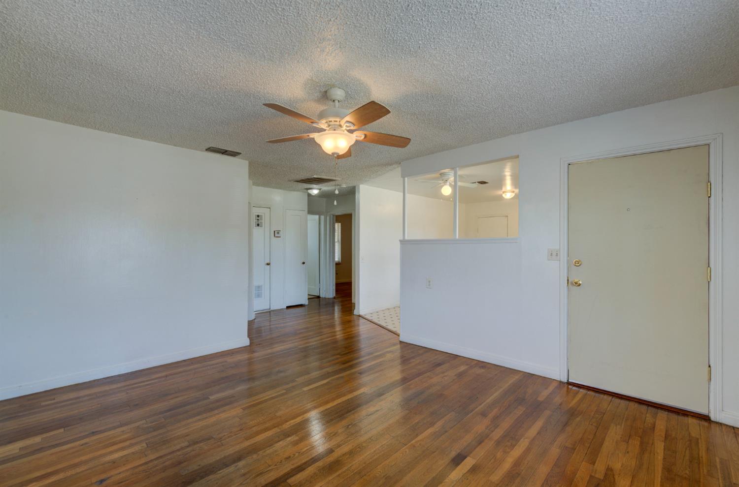 1144 W Yale Ave, Fresno, CA 93705