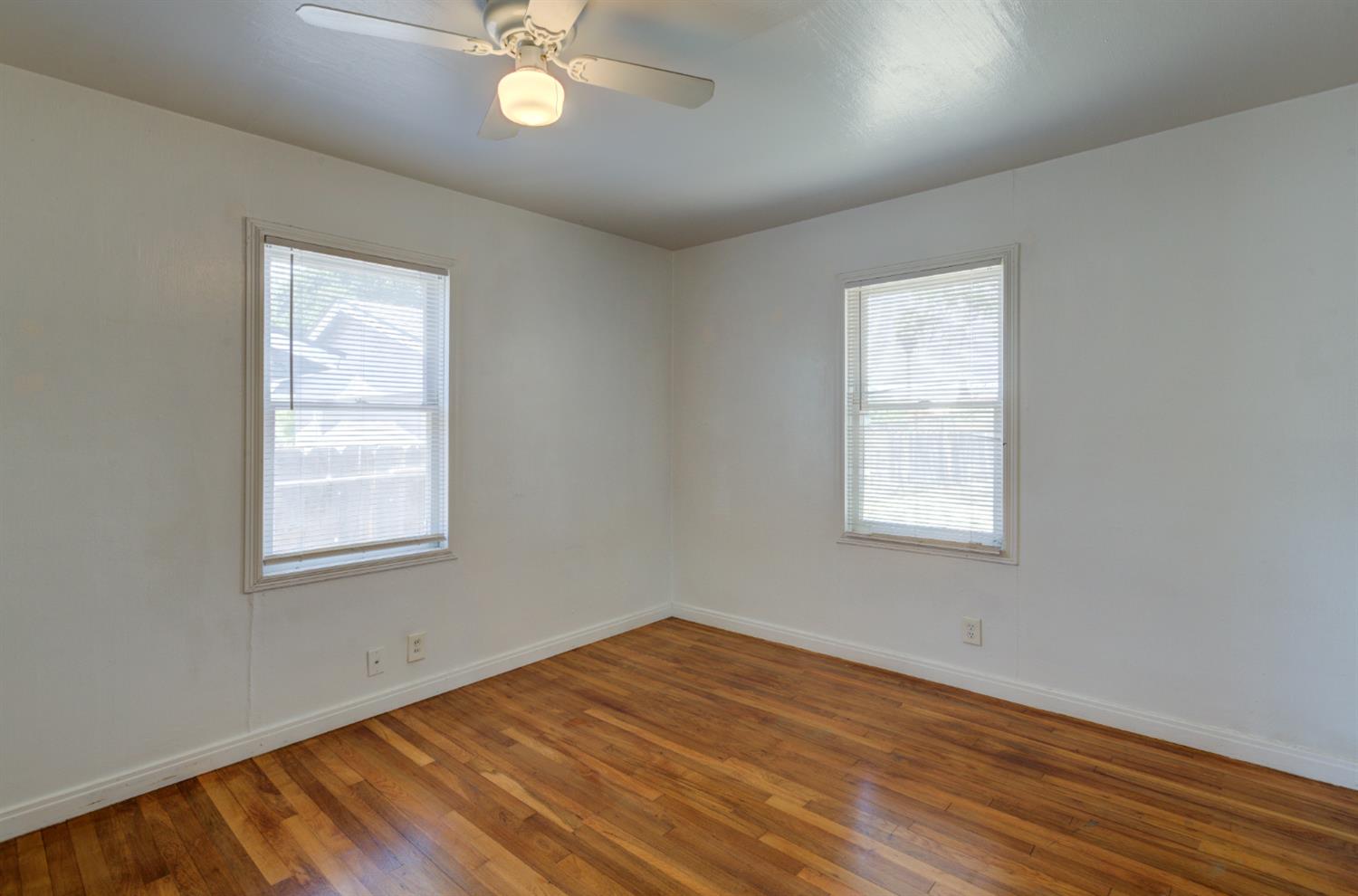 1144 W Yale Ave, Fresno, CA 93705