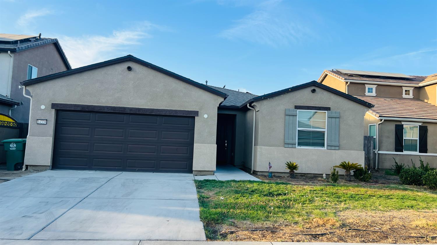 14338 W El Mar Ave, Kerman, CA 93630