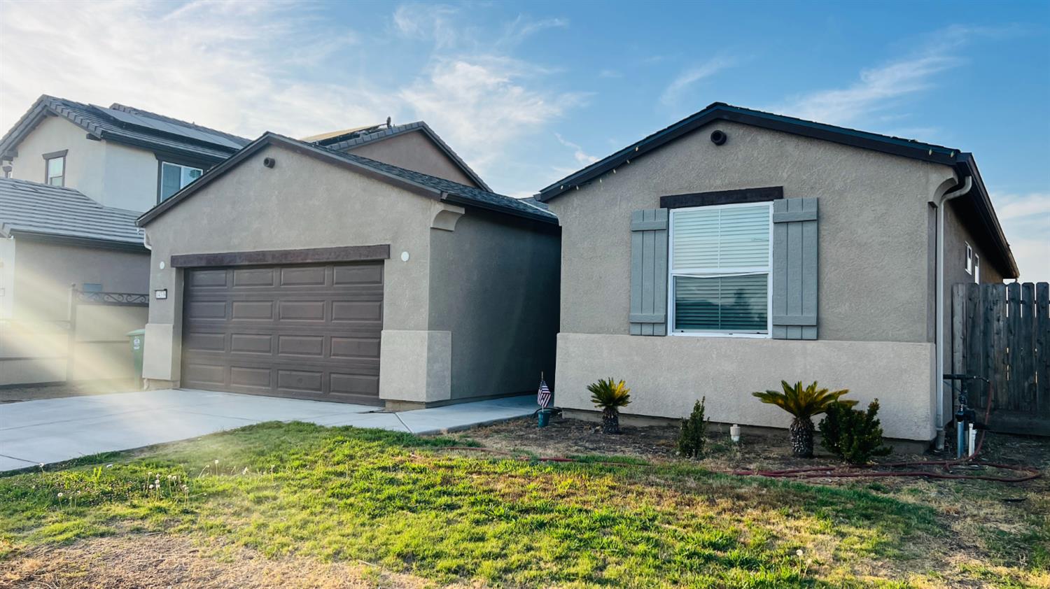 14338 W El Mar Ave, Kerman, CA 93630
