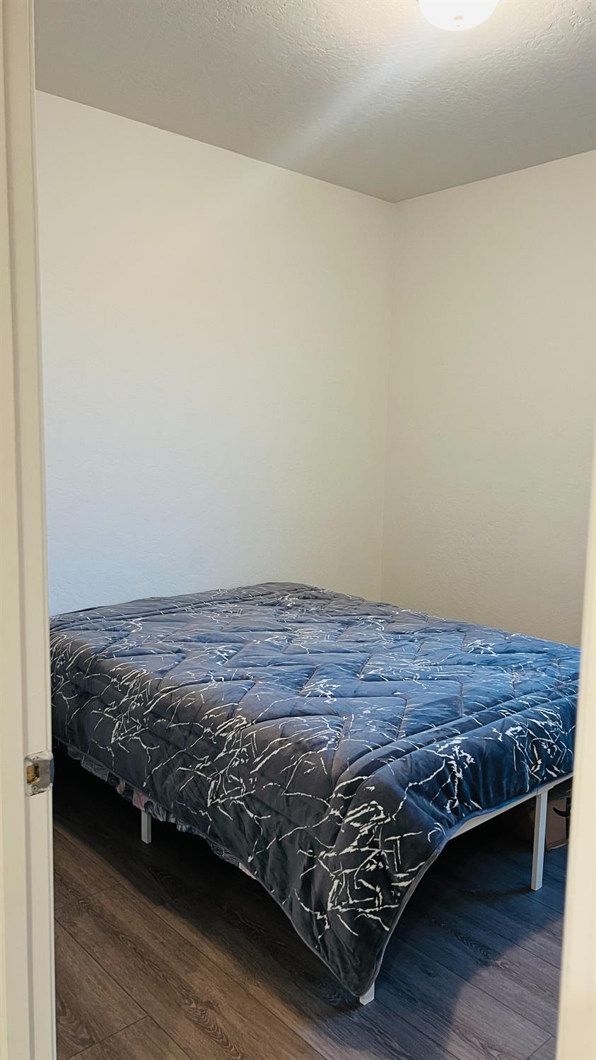 14338 W El Mar Ave, Kerman, CA 93630