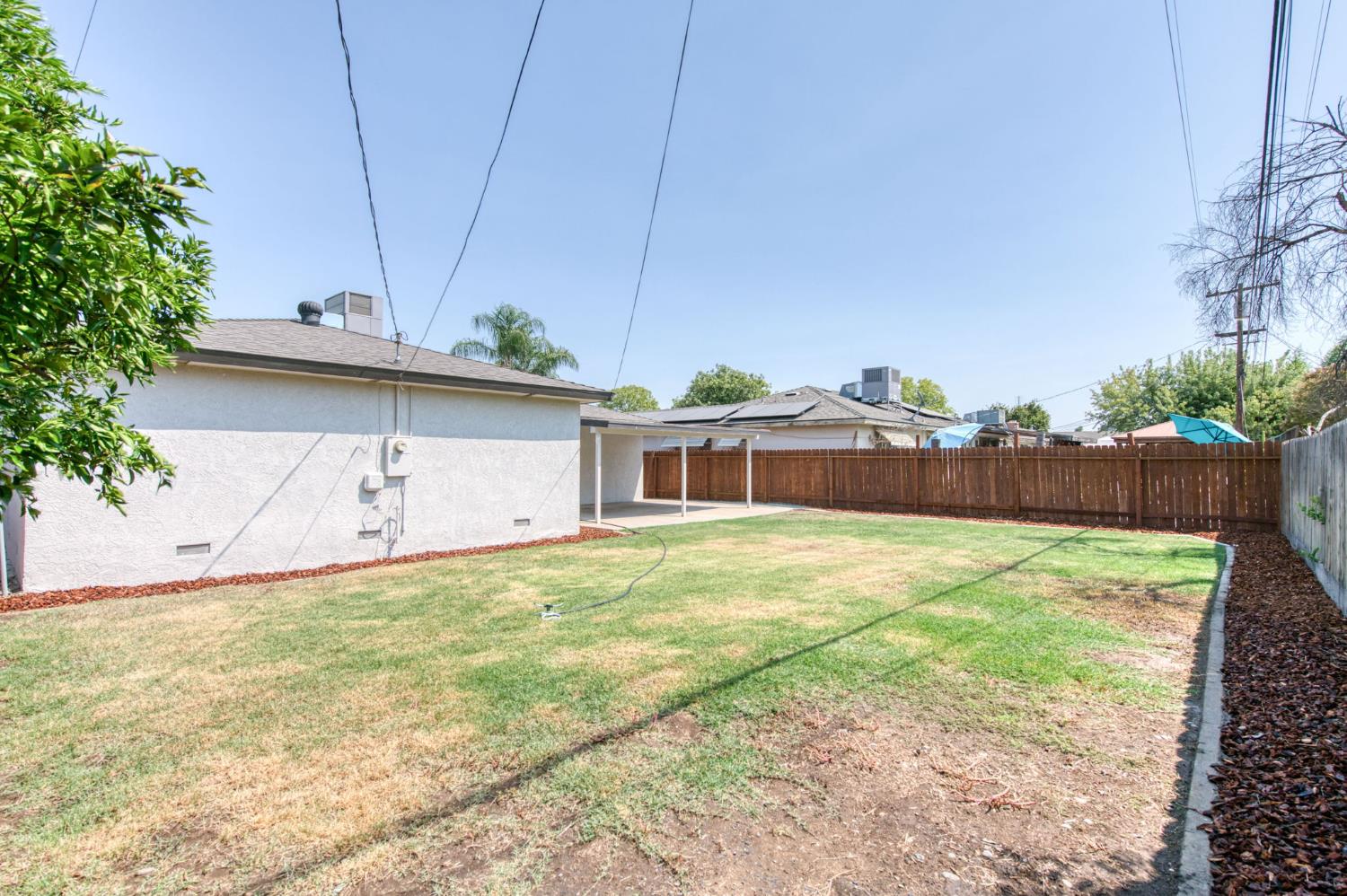 3812 E Bellaire Way, Fresno, CA 93726