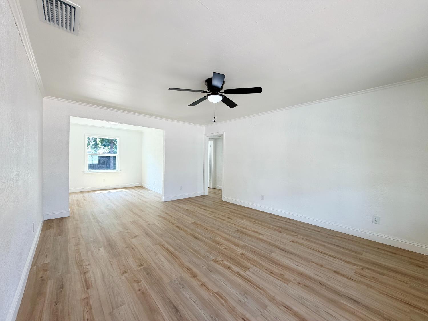1410 E Shields Ave, Fresno, CA 93704