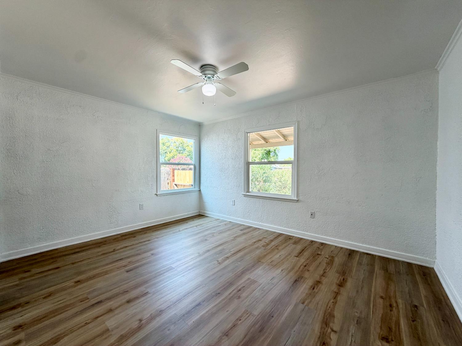 1410 E Shields Ave, Fresno, CA 93704