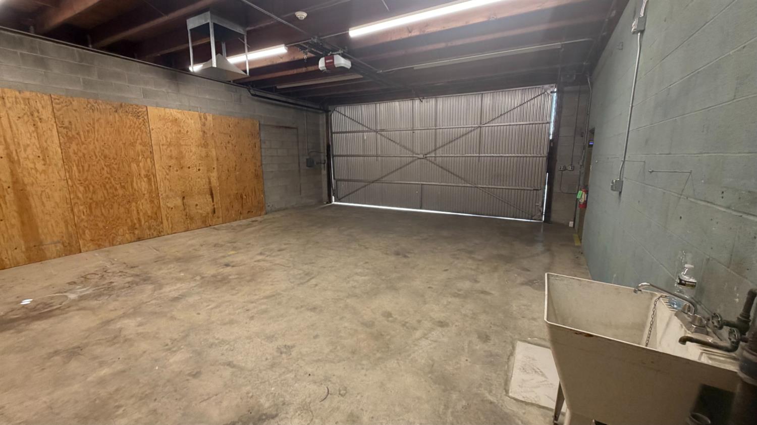 4723 E Olive Ave, Fresno, CA 93702