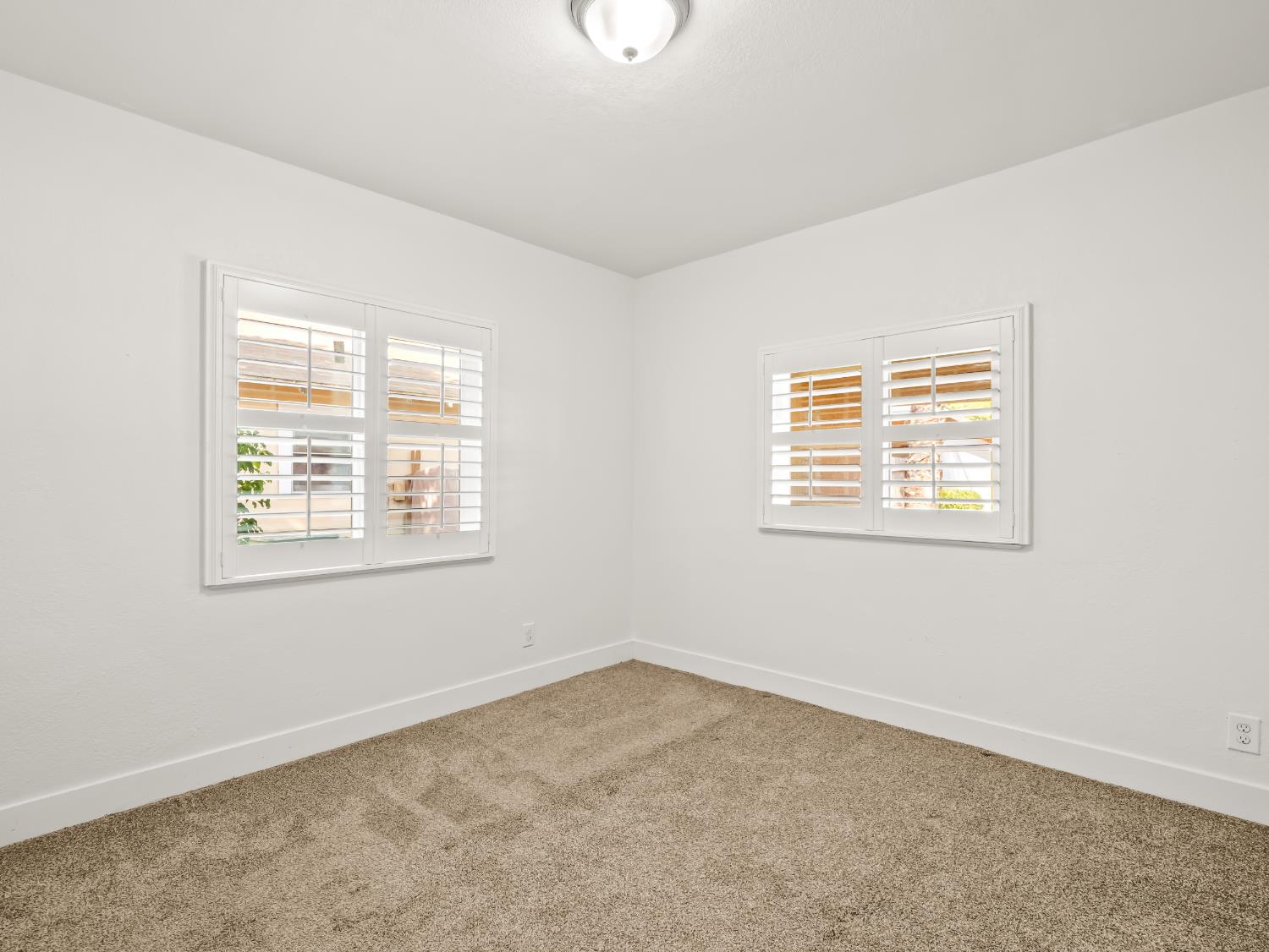 736 N Farris Ave, Fresno, CA 93728
