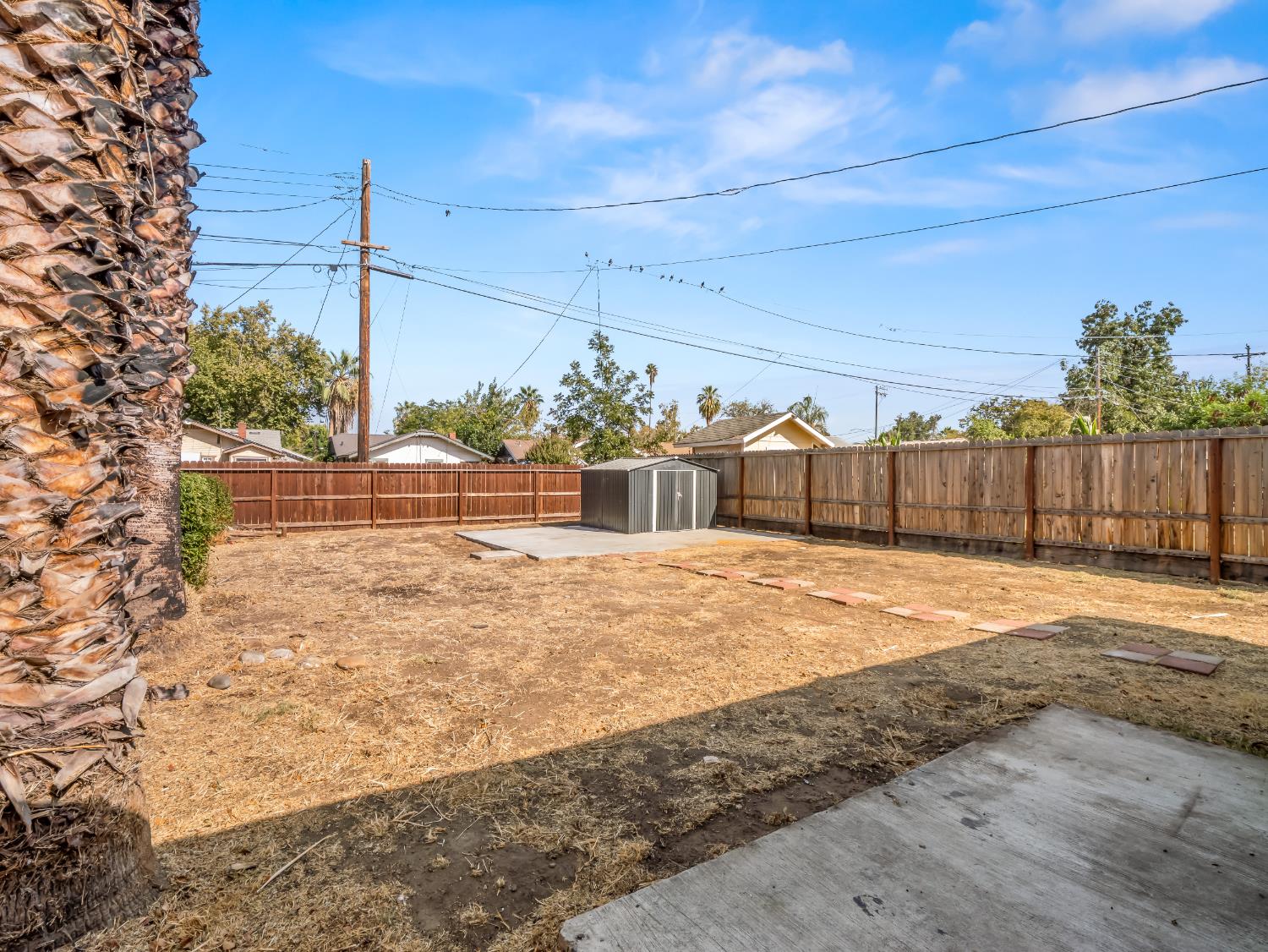 736 N Farris Ave, Fresno, CA 93728