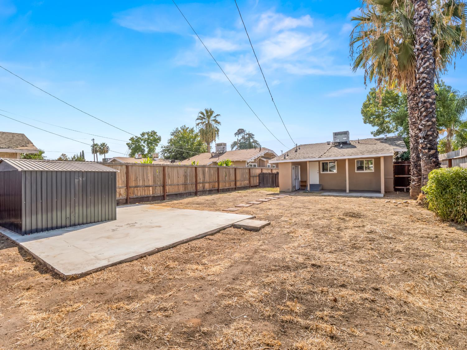 736 N Farris Ave, Fresno, CA 93728