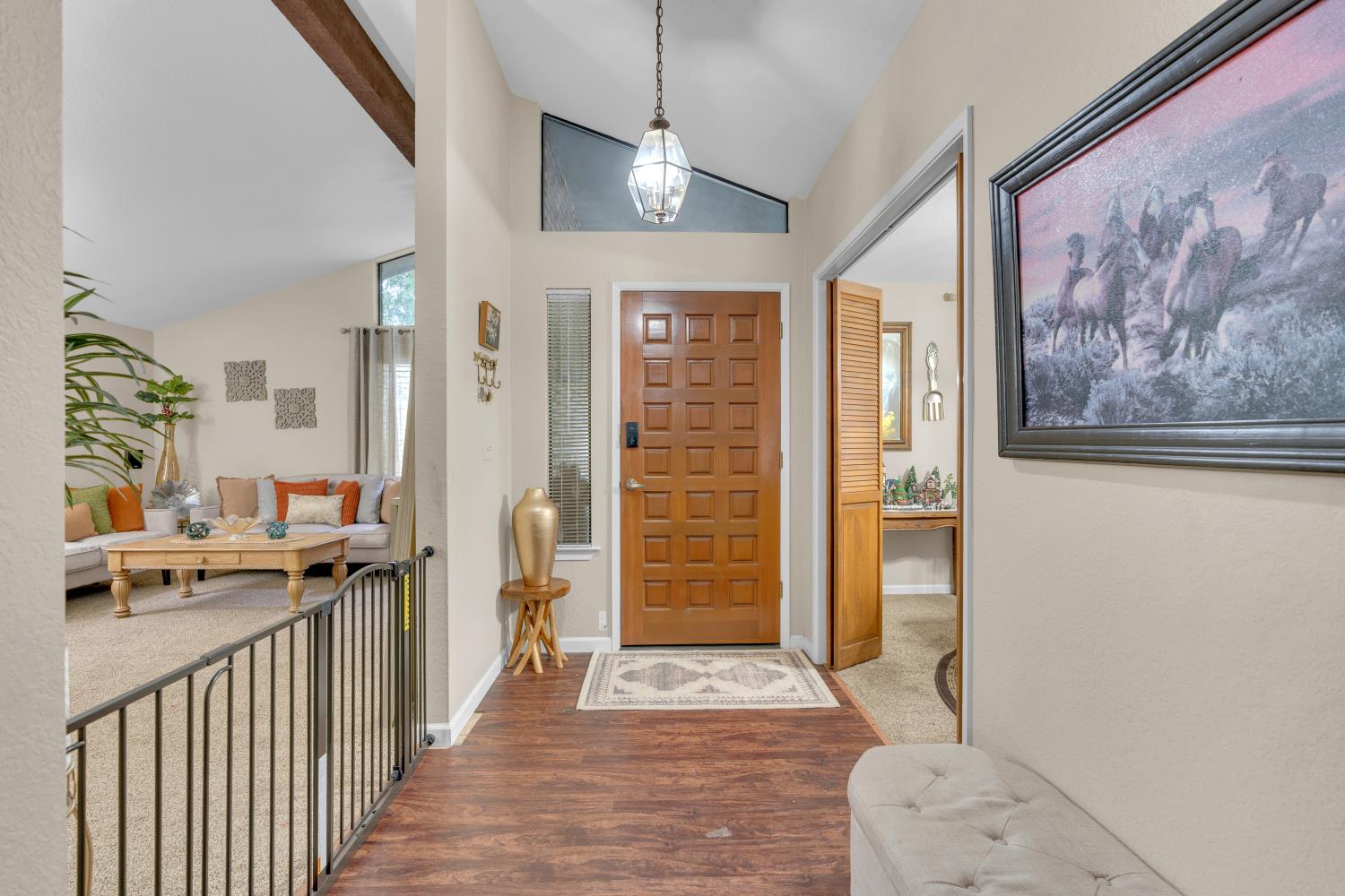 1995 Vartikian Ave, Clovis, CA 93611
