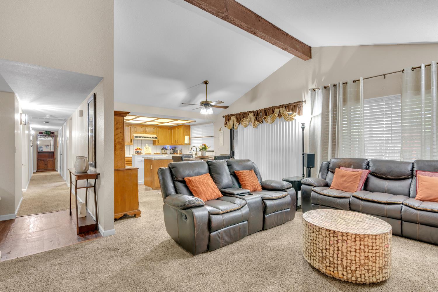 1995 Vartikian Ave, Clovis, CA 93611
