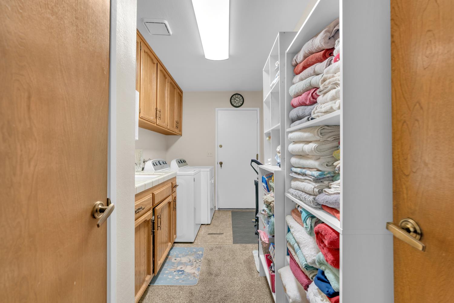 1995 Vartikian Ave, Clovis, CA 93611