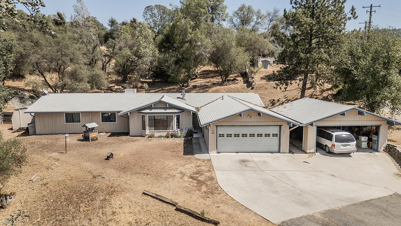 40237 Alerna Way, Oakhurst, CA 93644
