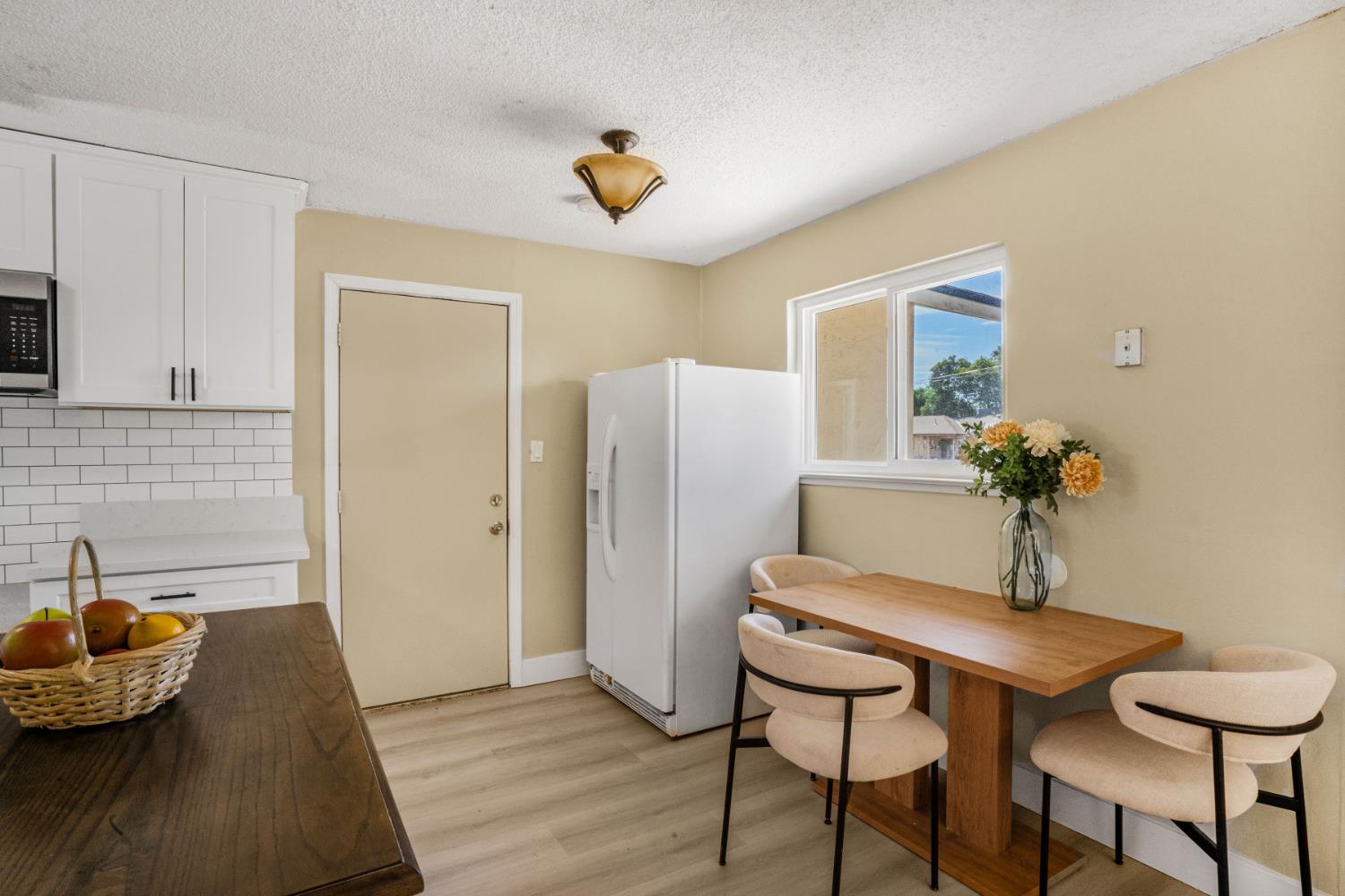154 W Palo Alto Ave, Fresno, CA 93704