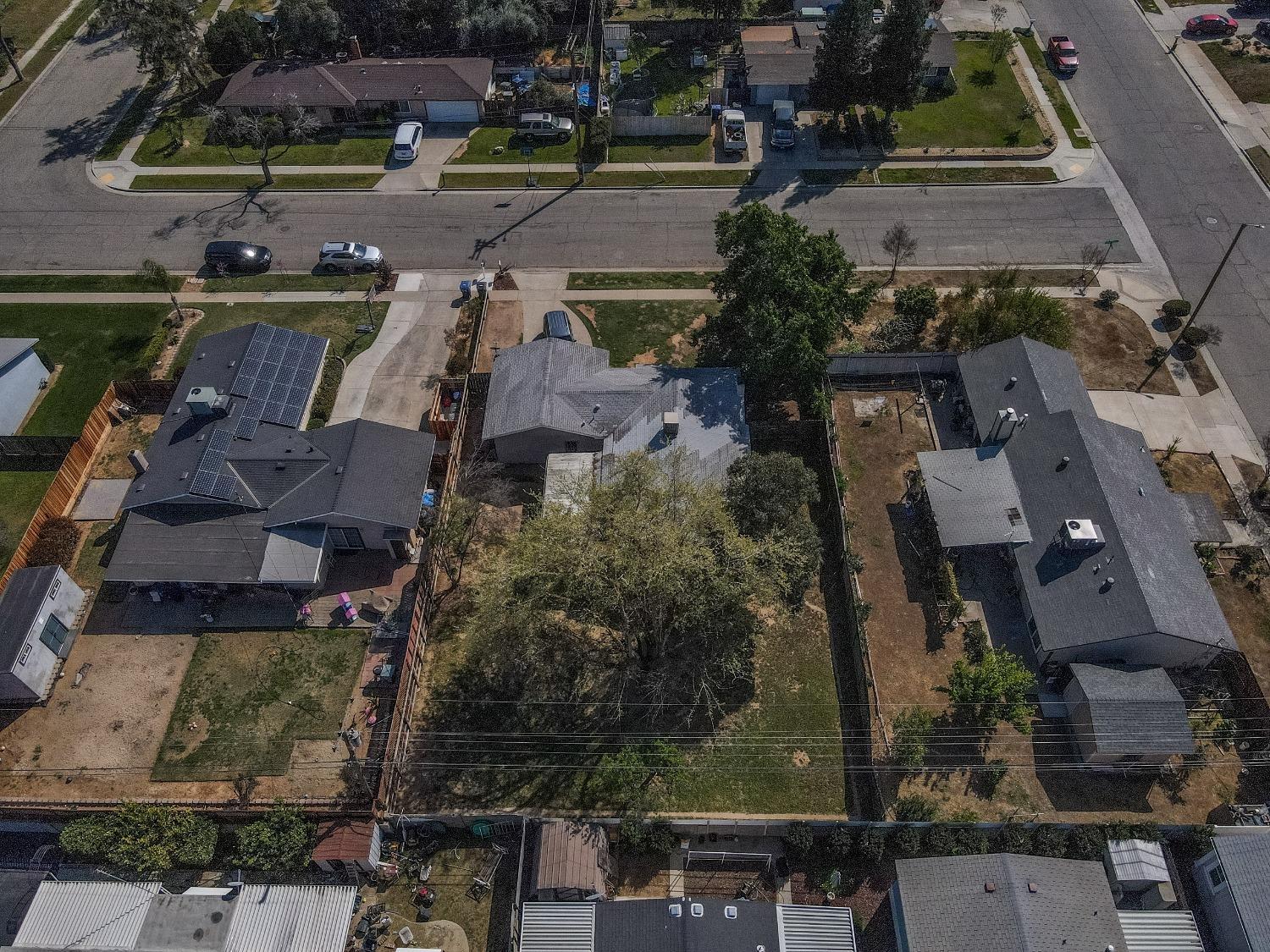 154 W Palo Alto Ave, Fresno, CA 93704