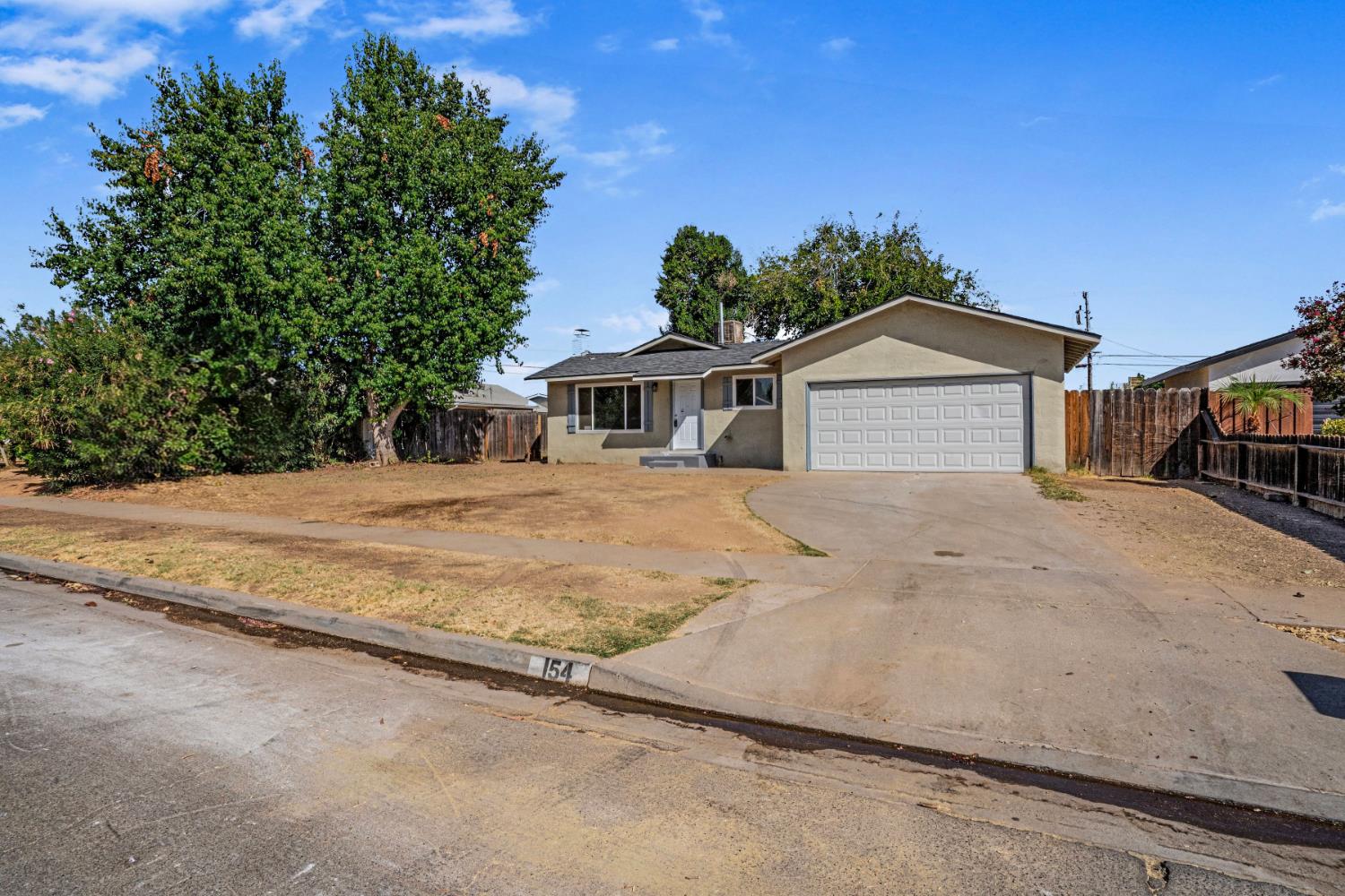 154 W Palo Alto Ave, Fresno, CA 93704