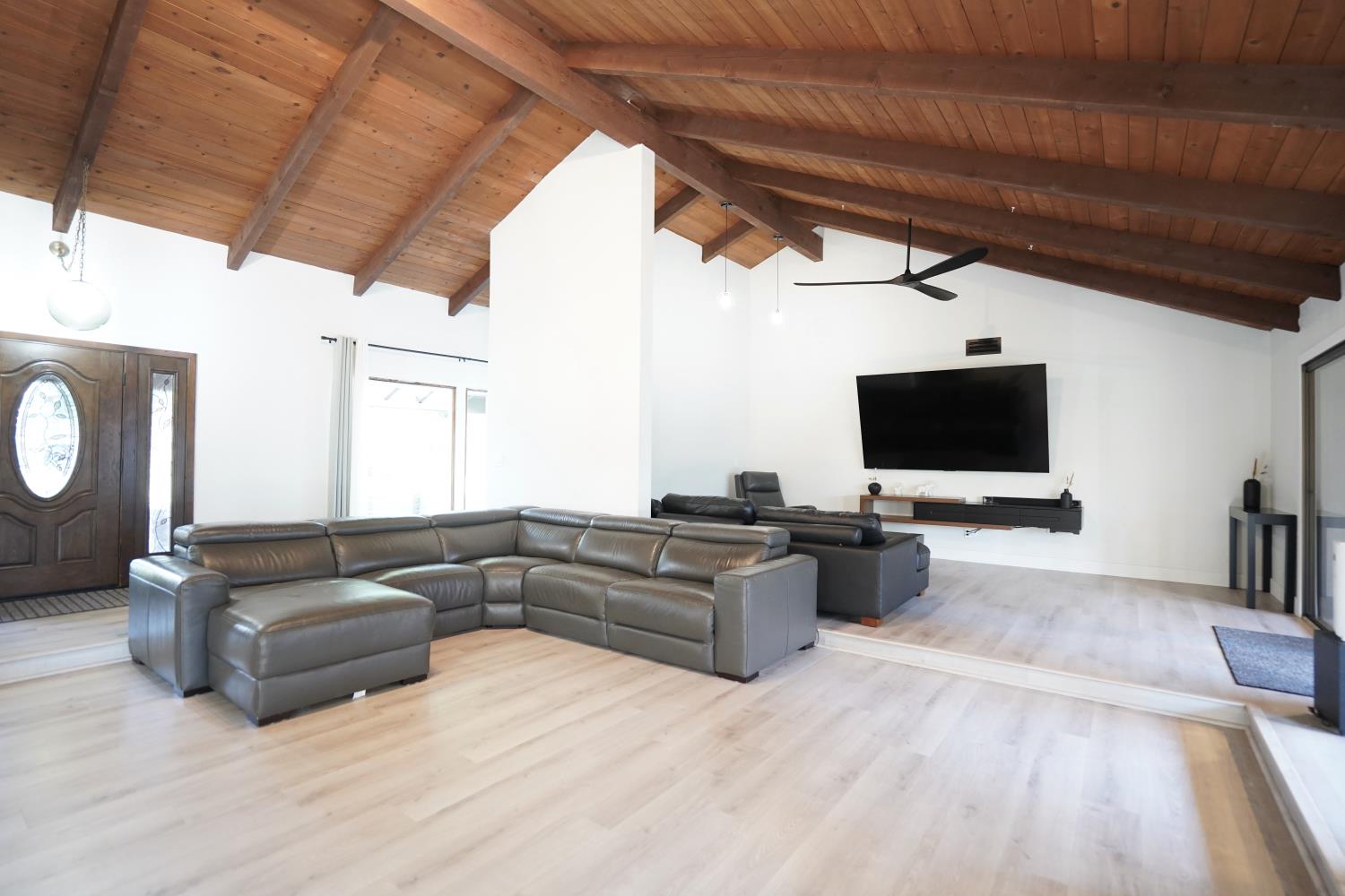 8875 N Fuller, Fresno, CA 93711
