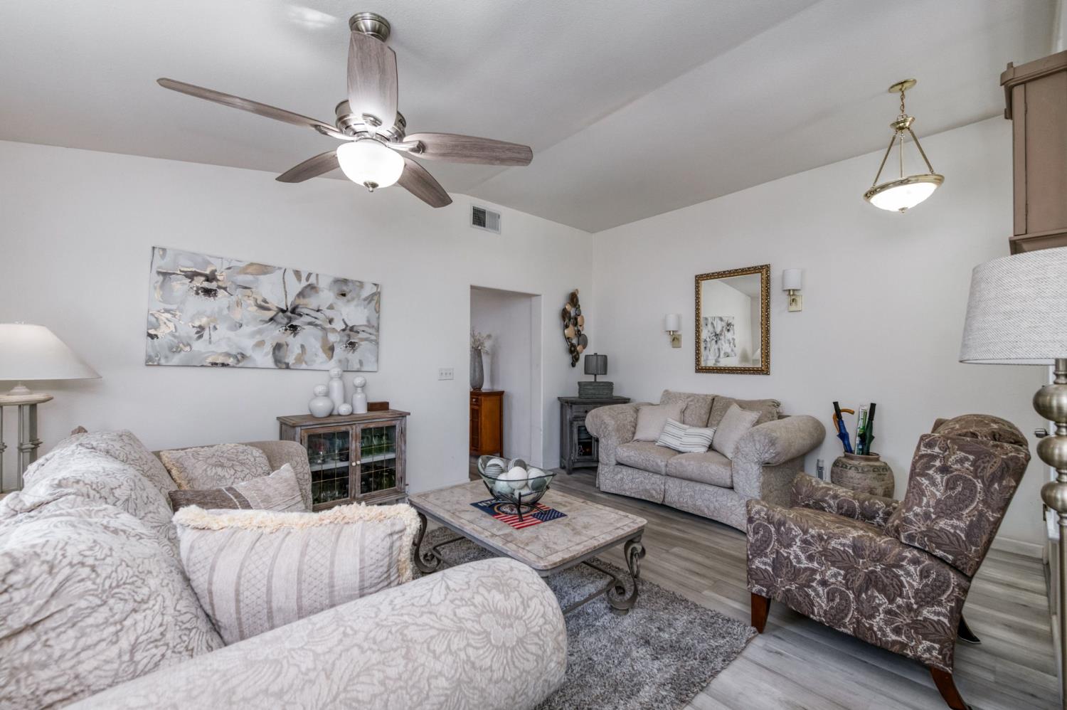 6281 N Babigian, Fresno, CA 93722