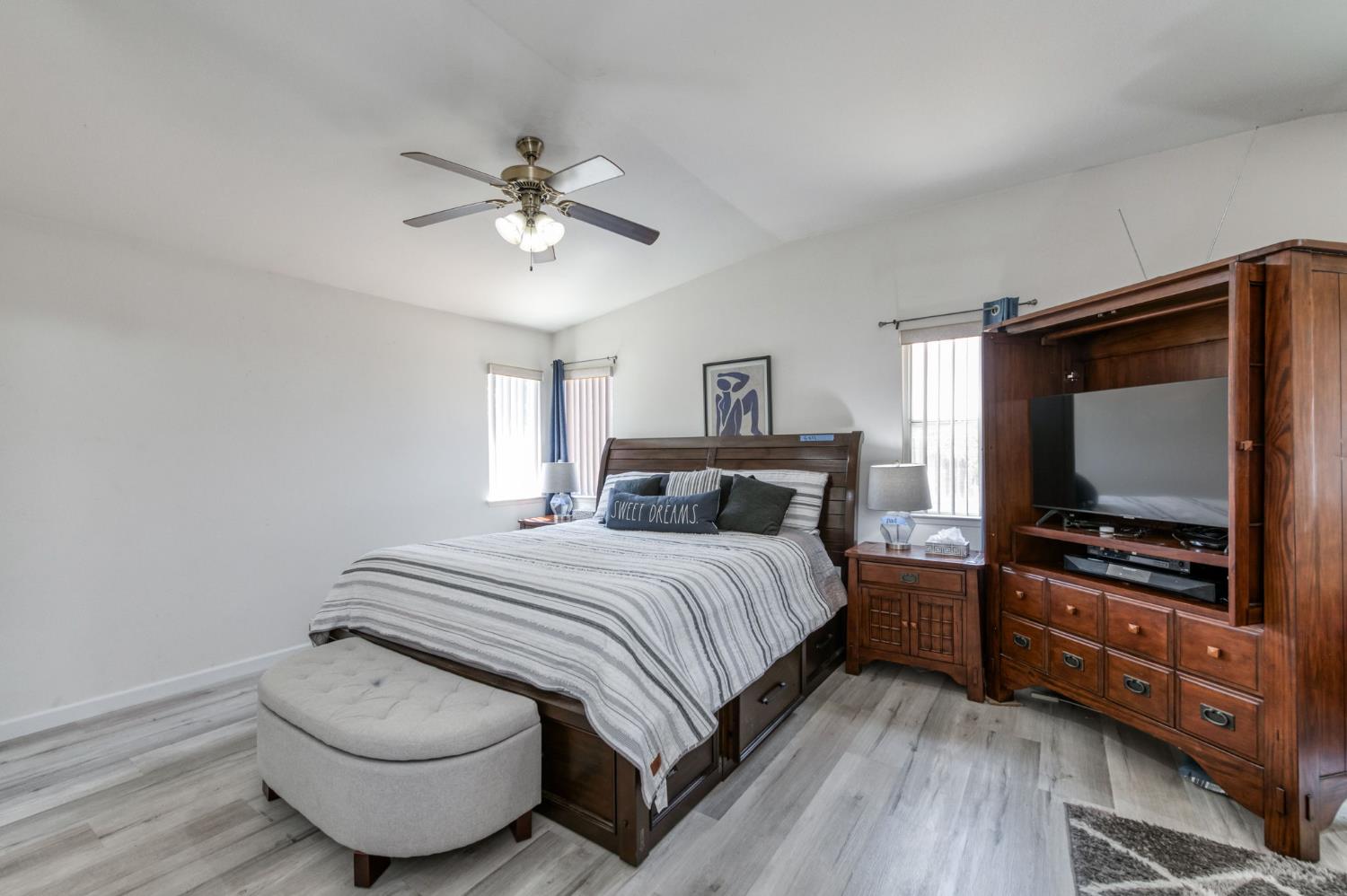 6281 N Babigian, Fresno, CA 93722