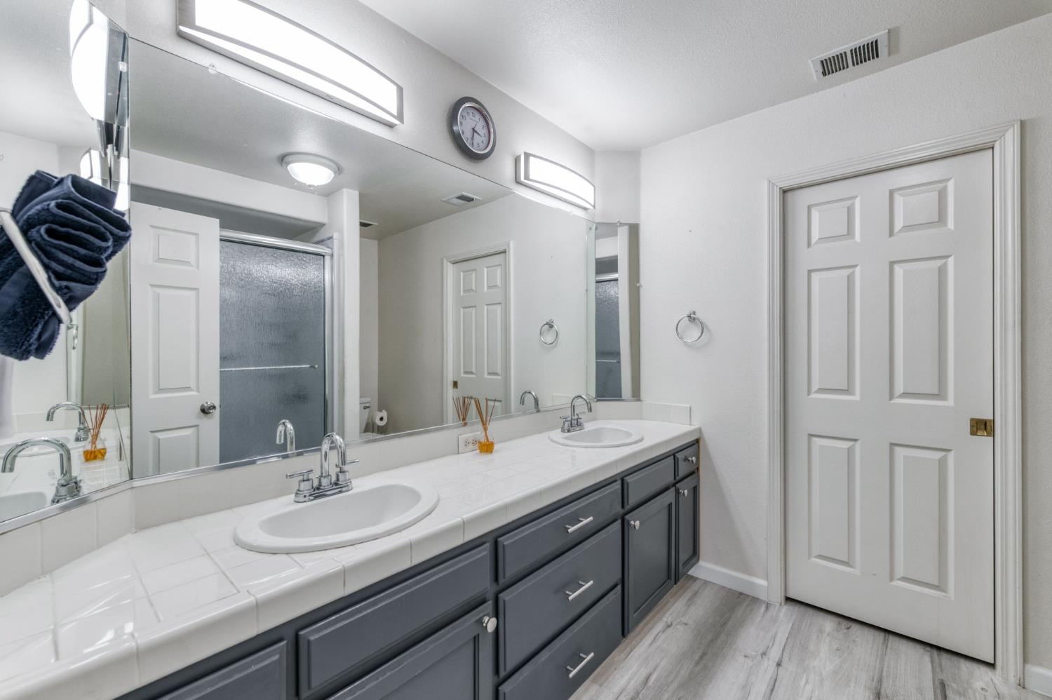 6281 N Babigian, Fresno, CA 93722