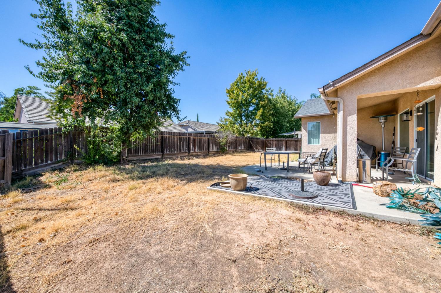 6281 N Babigian, Fresno, CA 93722