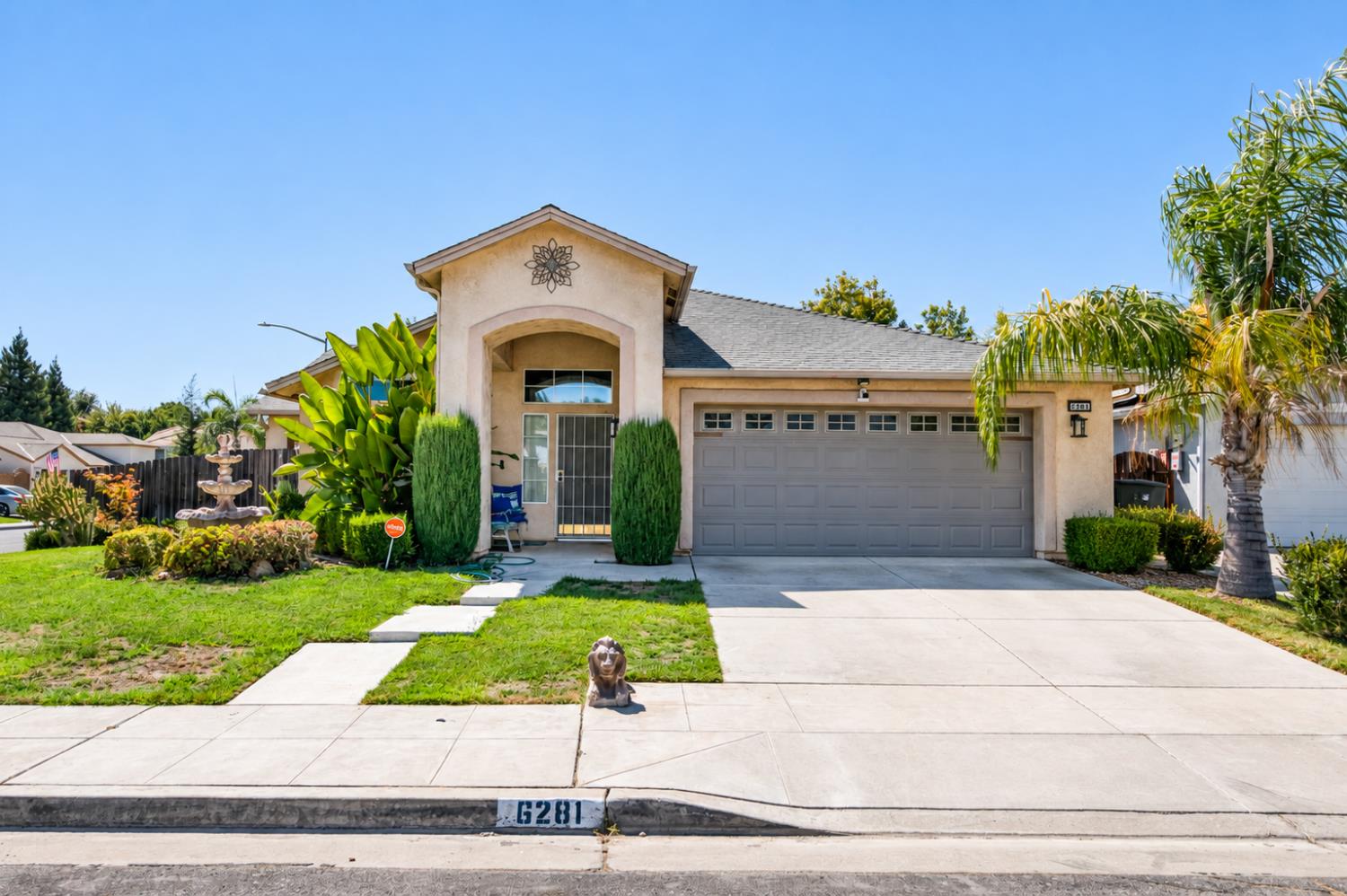 6281 N Babigian, Fresno, CA 93722