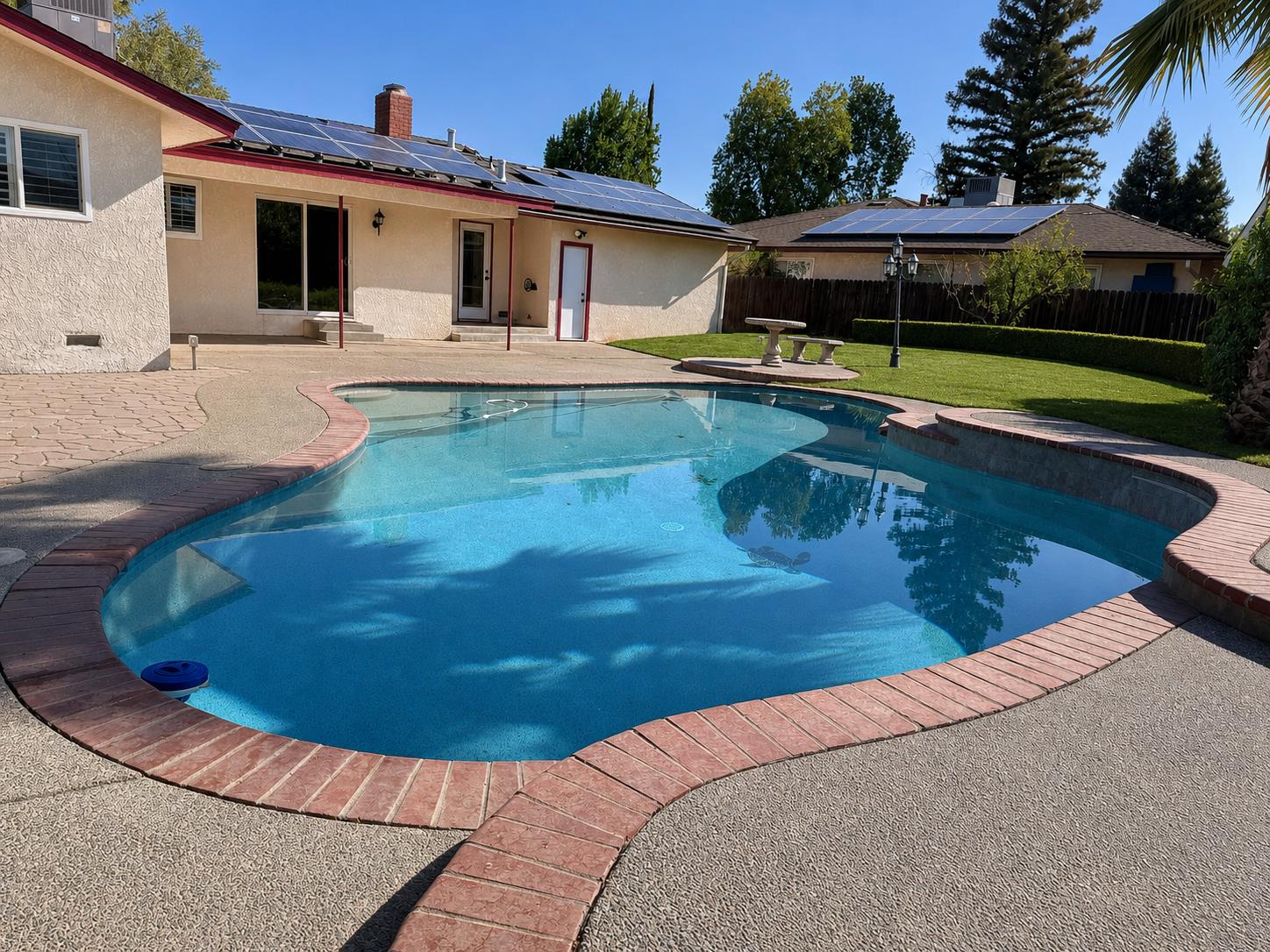 3265 E Vartikian Ave, Fresno, CA 93710