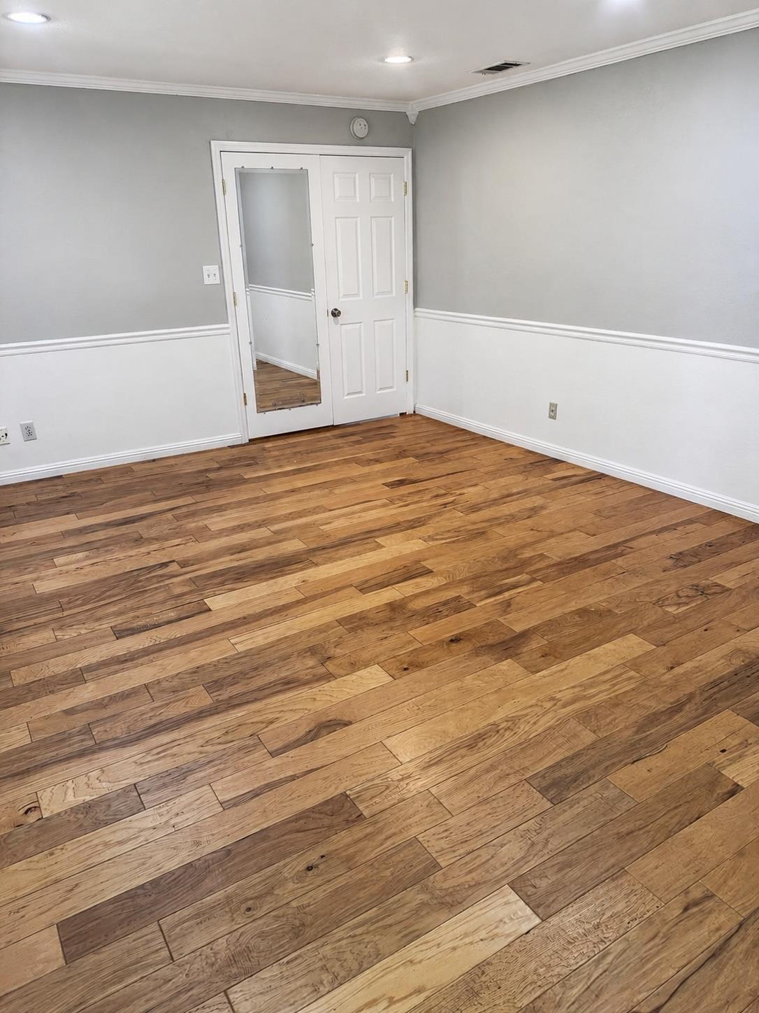 3265 E Vartikian Ave, Fresno, CA 93710