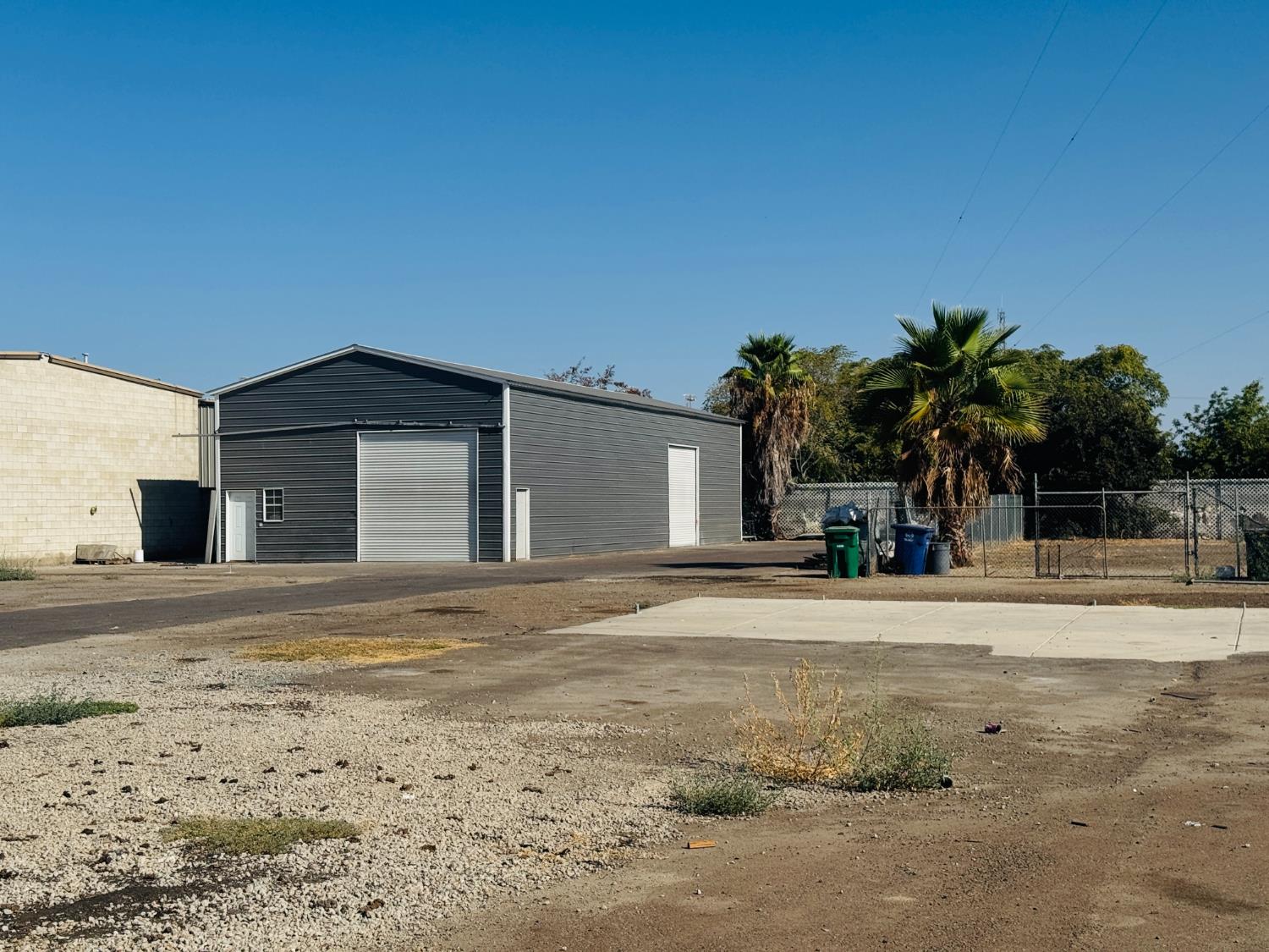 2021 E Home Ave, Fresno, CA 93703