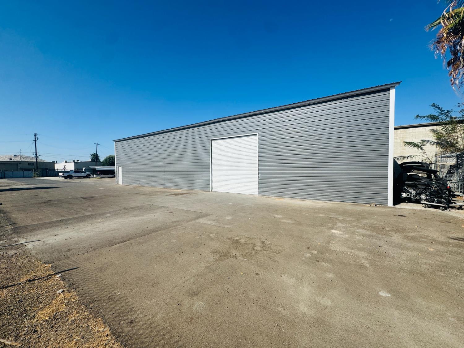 2021 E Home Ave, Fresno, CA 93703