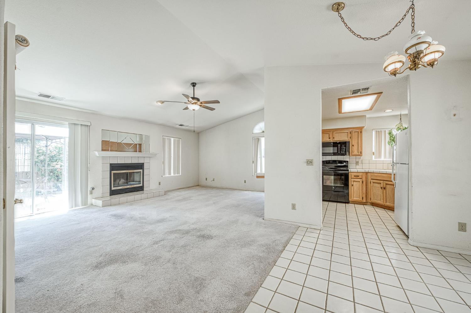 6706 N Chestnut Ave #103, Fresno, CA 93710