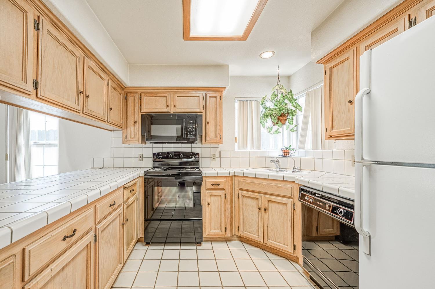 6706 N Chestnut Ave #103, Fresno, CA 93710
