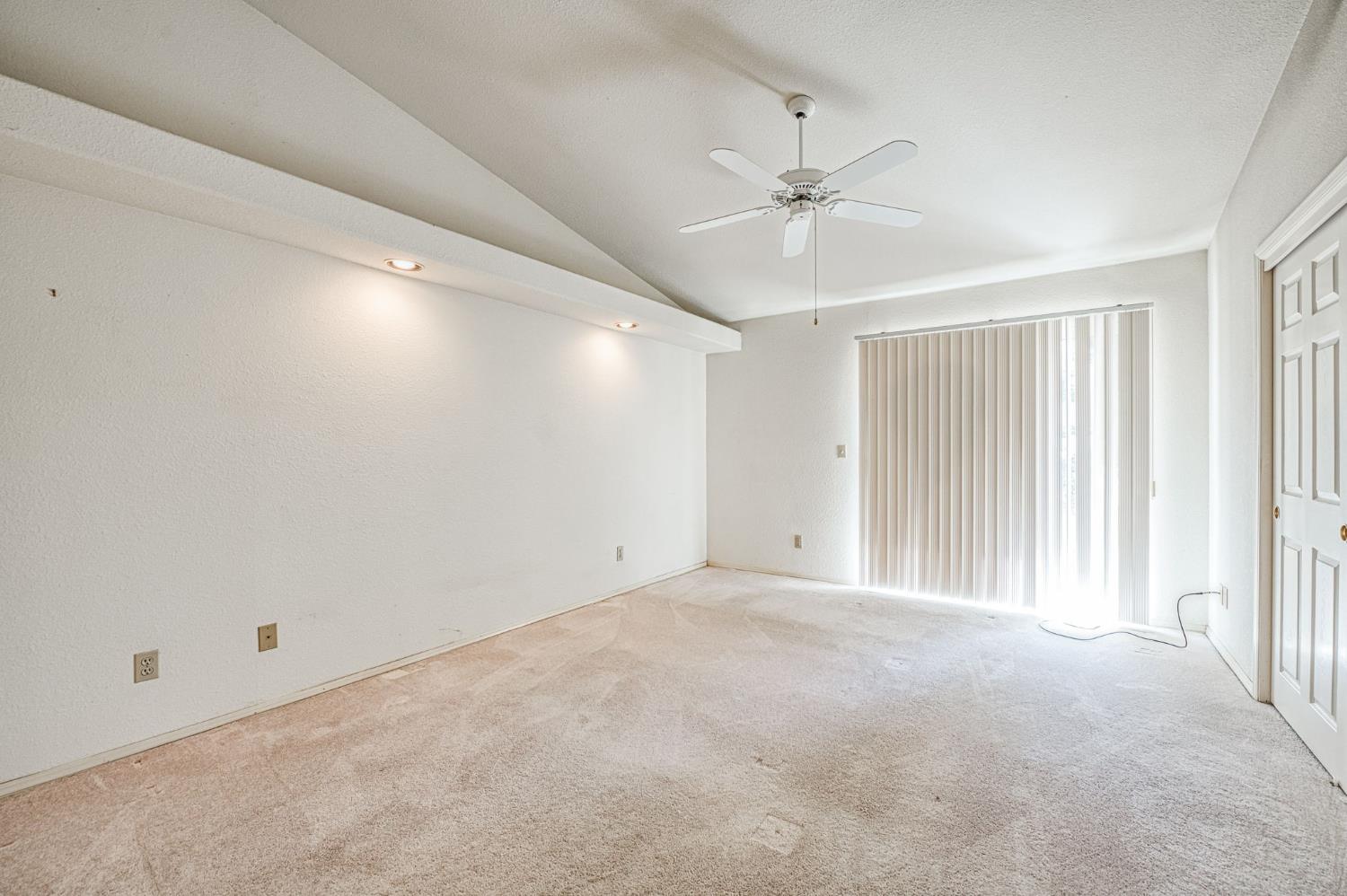 6706 N Chestnut Ave #103, Fresno, CA 93710