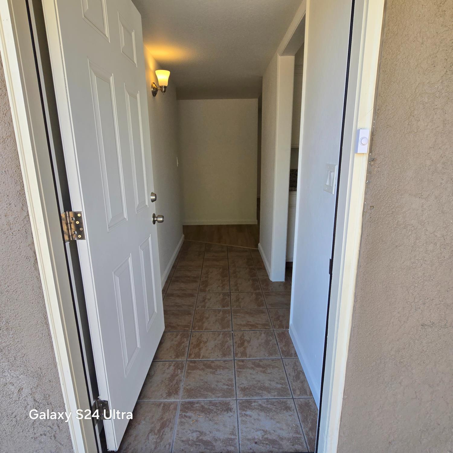 2558 S Backer Ave, Fresno, CA 93725