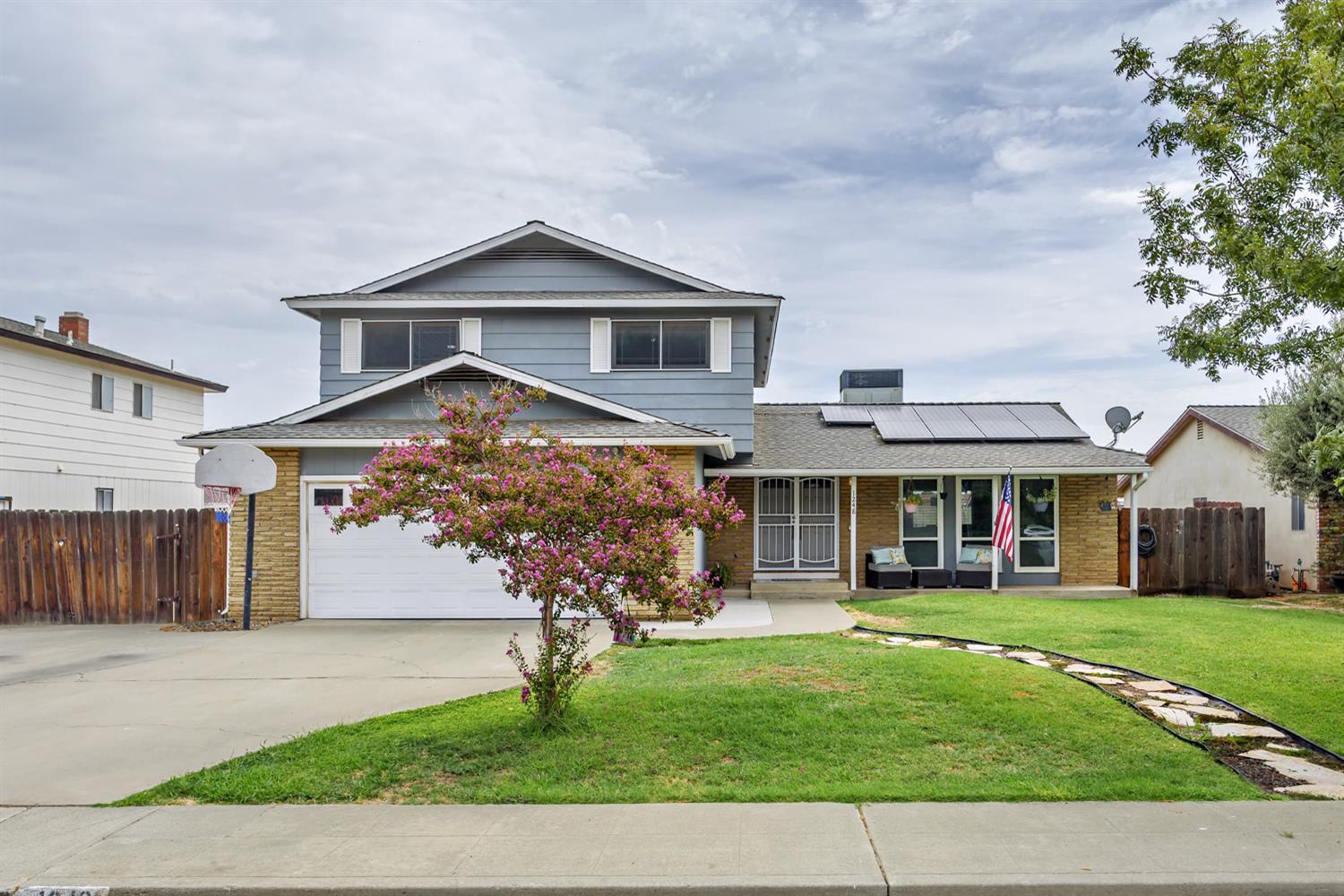1248 Ashland Dr, Lemoore, CA 93245
