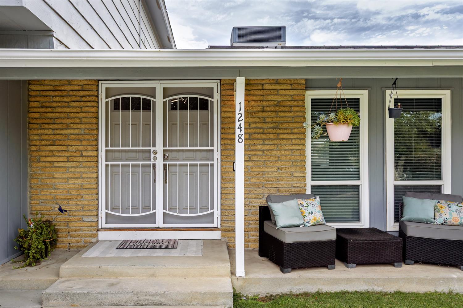 1248 Ashland Dr, Lemoore, CA 93245