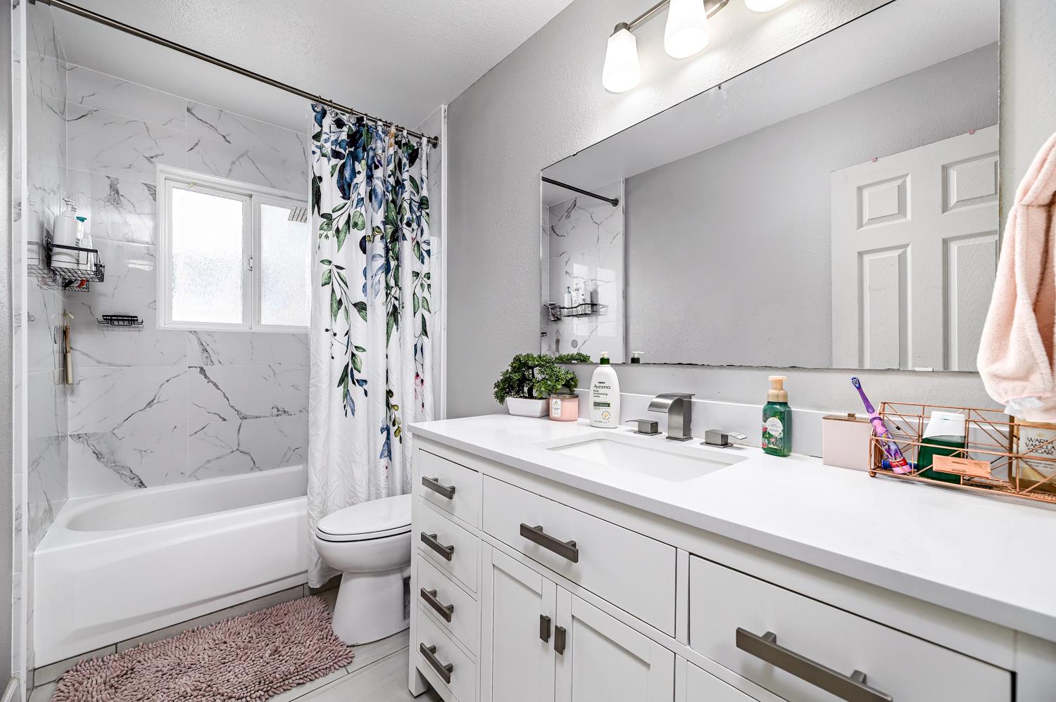 1248 Ashland Dr, Lemoore, CA 93245