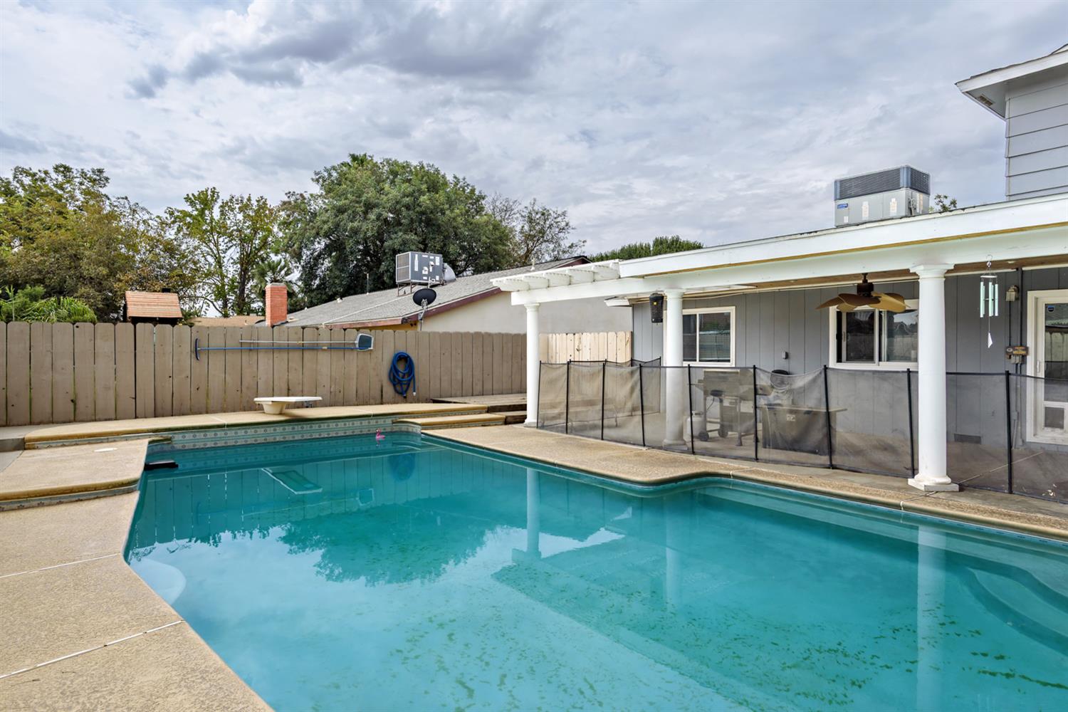 1248 Ashland Dr, Lemoore, CA 93245