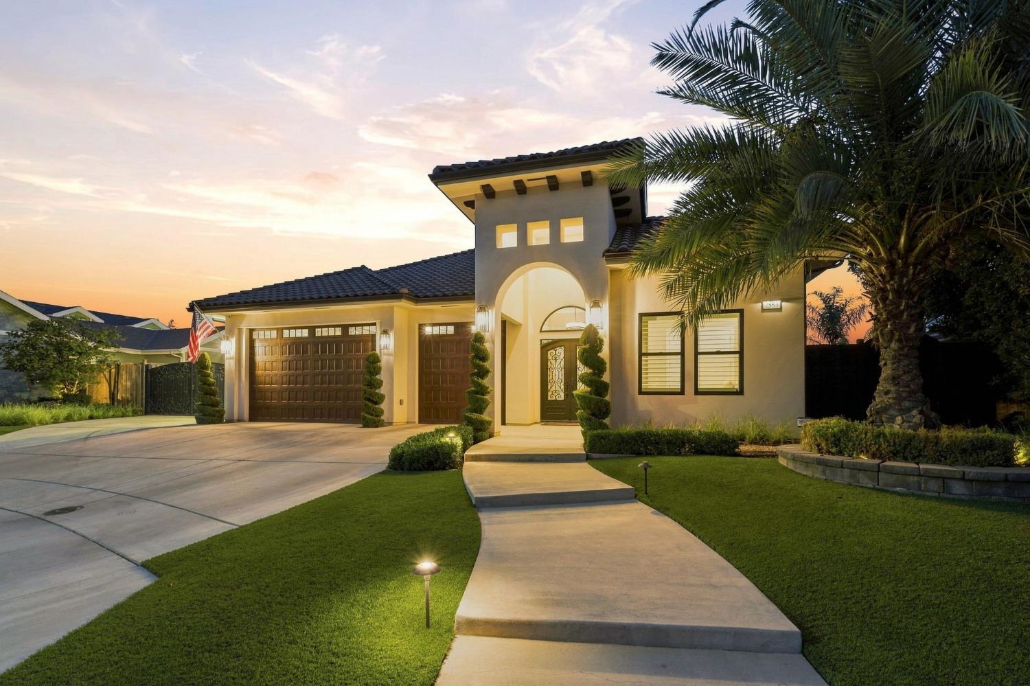 2553 21St Ave, Kingsburg, CA 93631