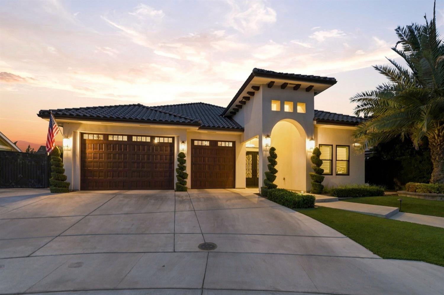2553 21St Ave, Kingsburg, CA 93631