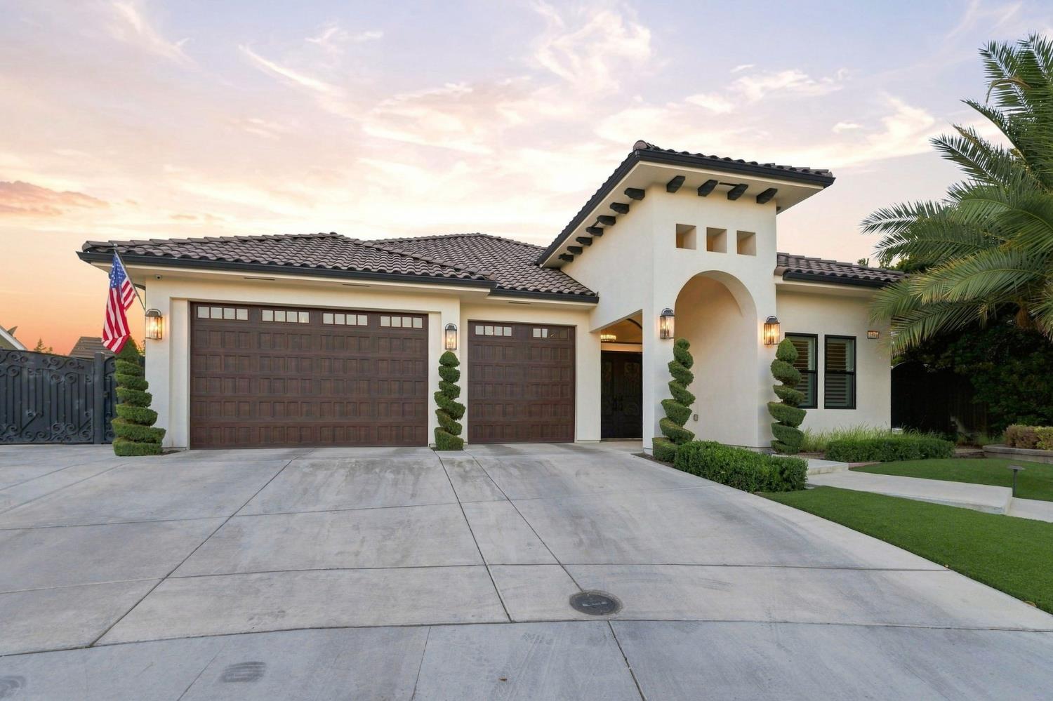 2553 21St Ave, Kingsburg, CA 93631