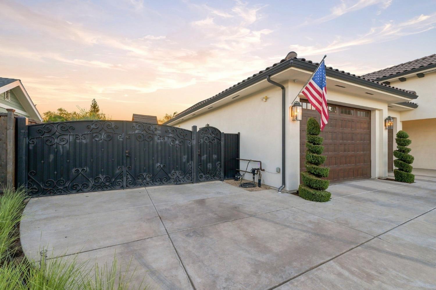 2553 21St Ave, Kingsburg, CA 93631